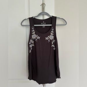 american eagle gray embroidered tank